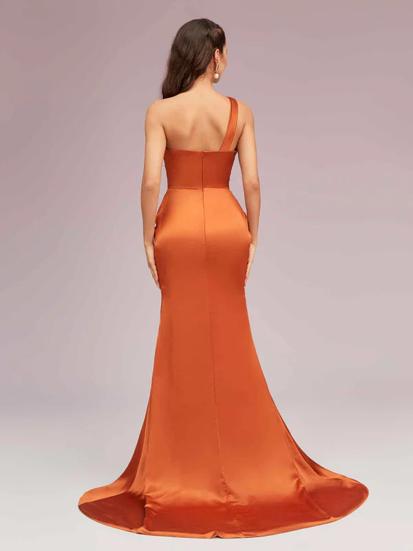 Robe de soirée sirène sexy asymétrique sans manches, longue, en satin doux, fendue sur le côté, style formel, traîne courte